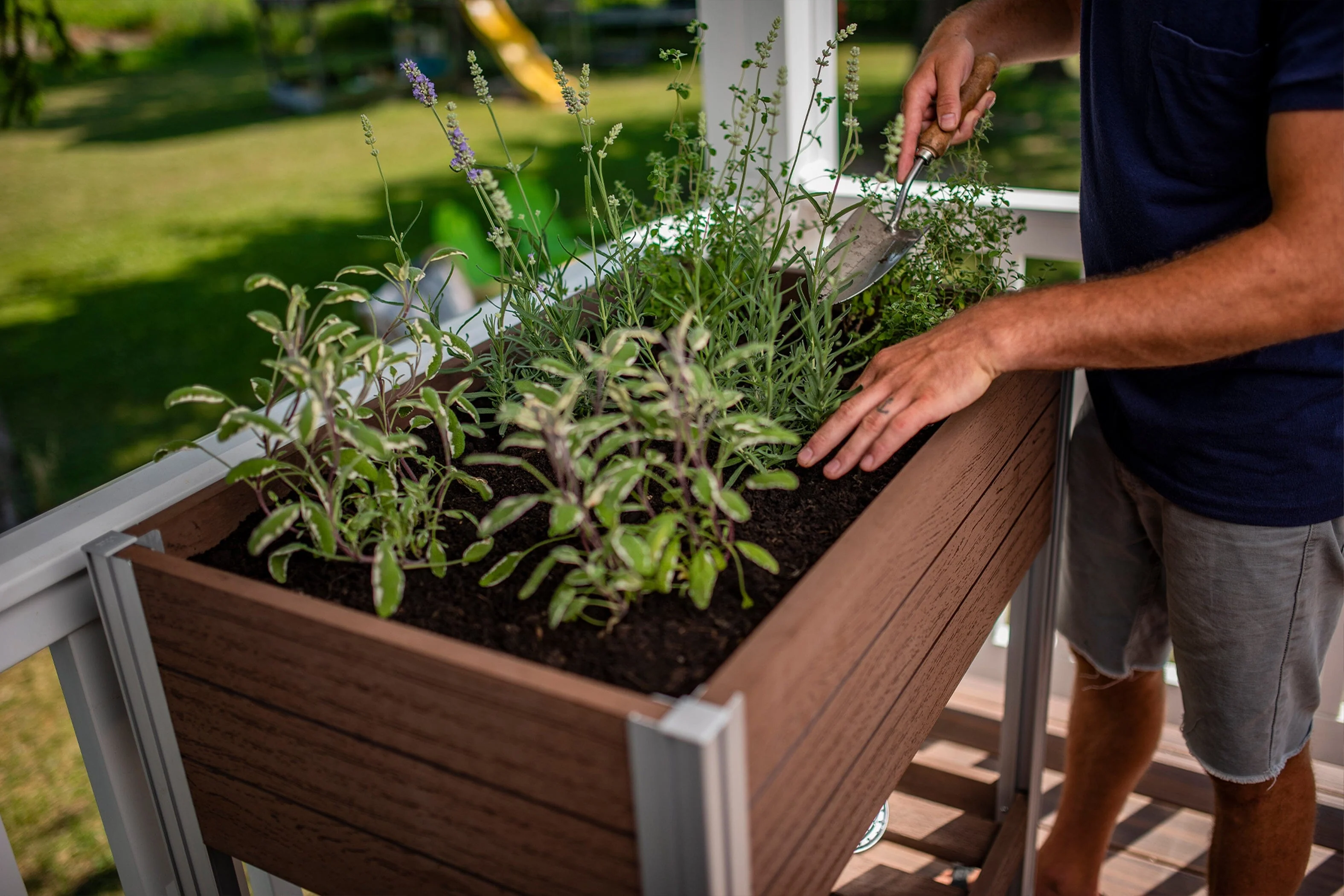 URBANA 22x35 Herb Farm - Image 3