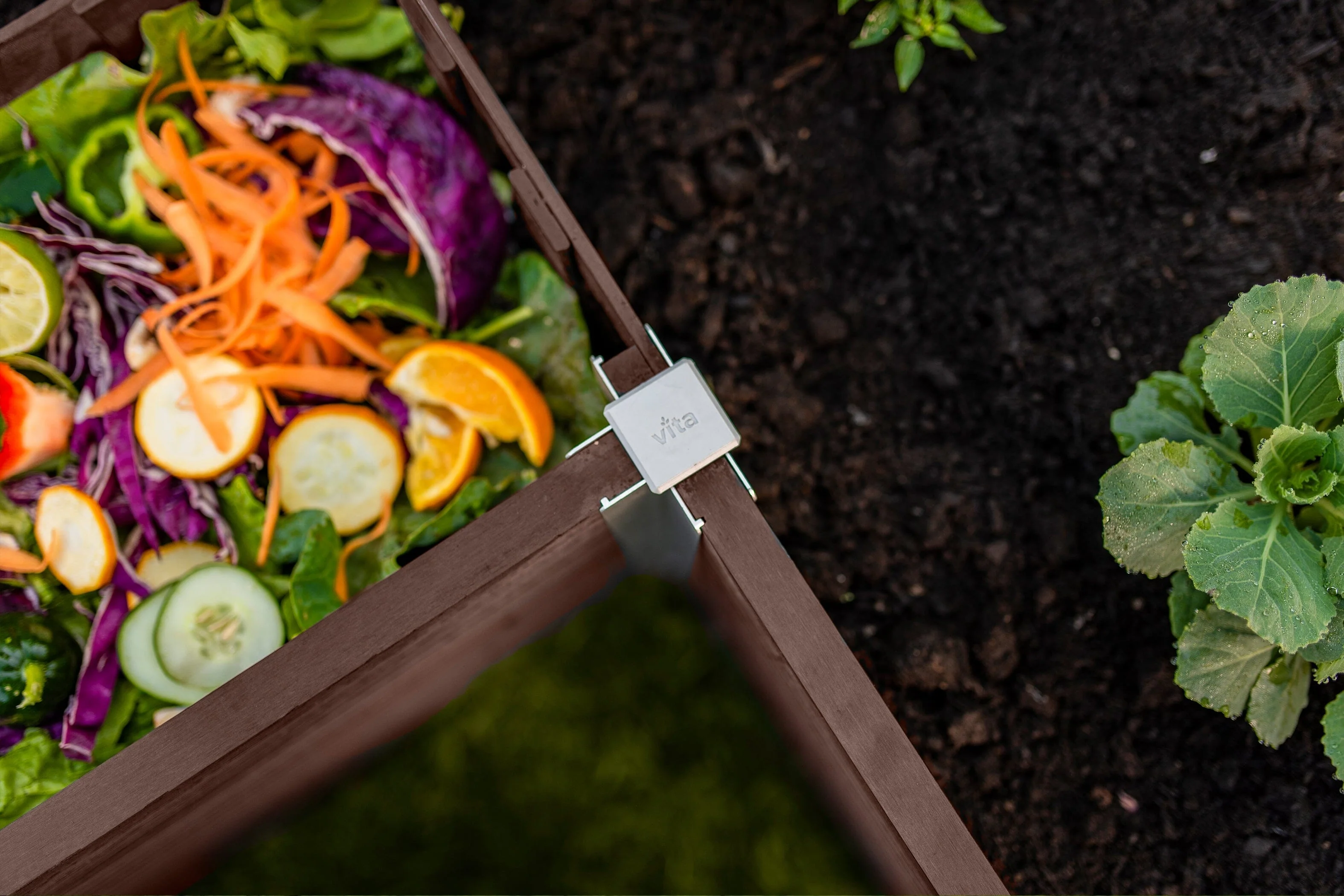 URBANA 6x6 Keyhole Composting Garden - Image 5